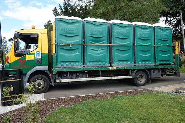 toilet hire leicestershire